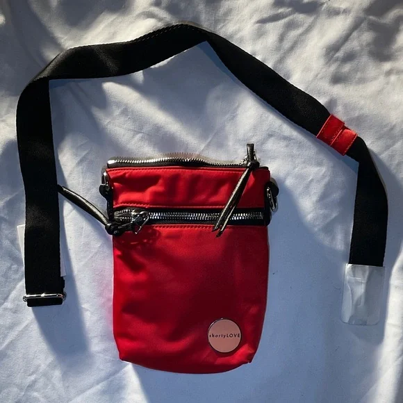 Shorty love Red Crossbody Bag - Picture 1 of 2